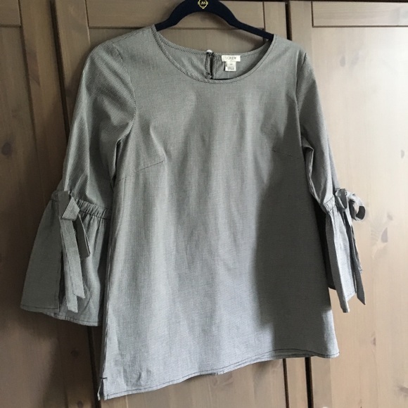NWT J. Crew Bell-sleeve top in Microgingham - Picture 4 of 6